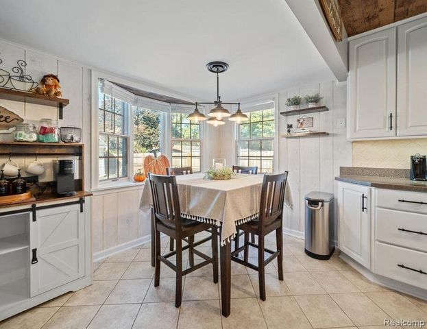 6567 Sterling Court, Garden City, MI 48135