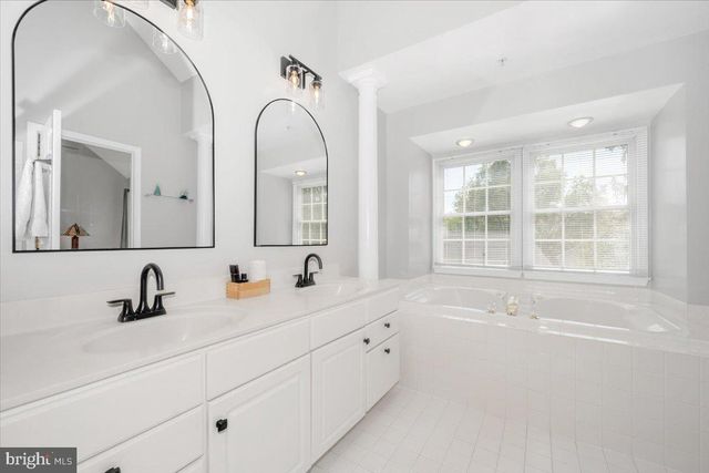15814 GLACIER CT, Gaithersburg, MD 20878