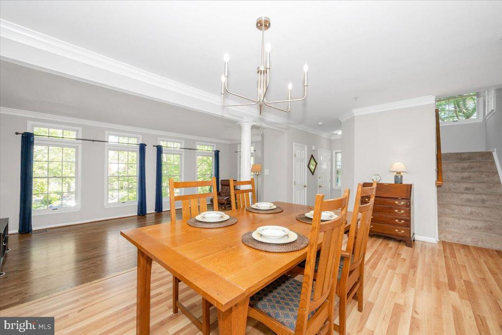 Image 15 of property listing at 15814 GLACIER CT, Gaithersburg, MD 20878