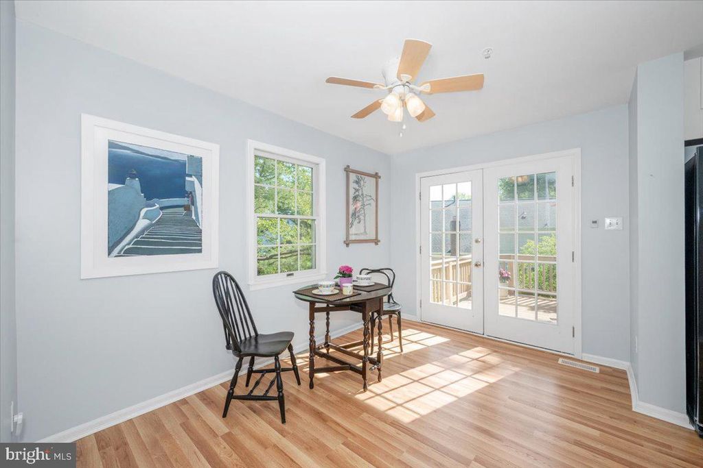 Image 24 of property listing at 15814 GLACIER CT, Gaithersburg, MD 20878