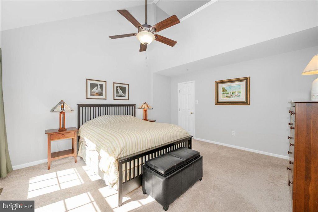 Image 35 of property listing at 15814 GLACIER CT, Gaithersburg, MD 20878
