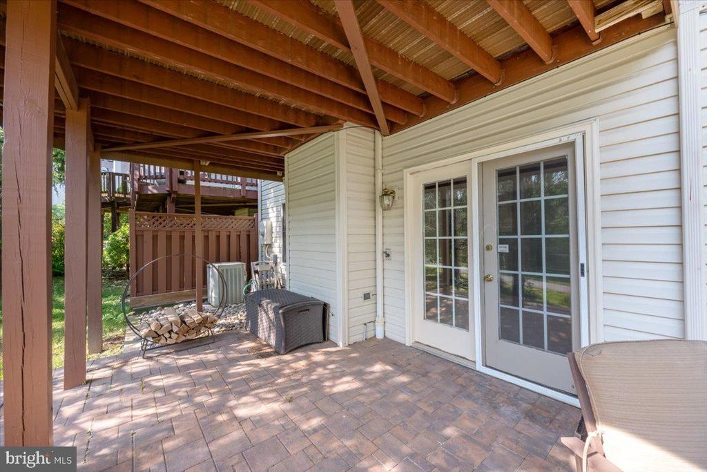Image 65 of property listing at 15814 GLACIER CT, Gaithersburg, MD 20878