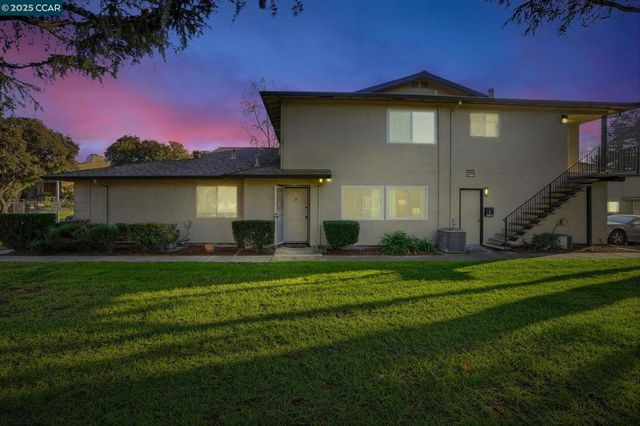 1045 Mohr Ln B, Concord, CA 94518