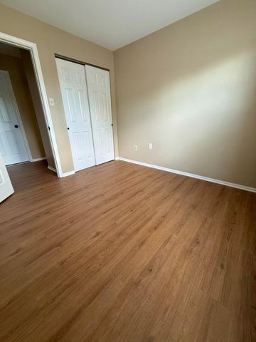 121 ANDOVER PL, Robbinsville, NJ 08691