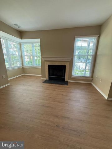 121 ANDOVER PL, Robbinsville, NJ 08691