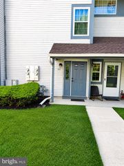 121 ANDOVER PL, Robbinsville, NJ 08691