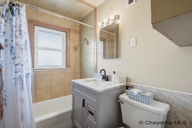 3903 BEVANS ST, Cheyenne, WY 82009