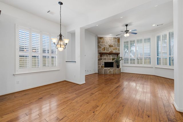 7 Woodmoor Place, Magnolia, TX 77354