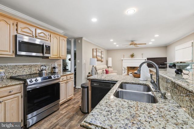 6401 ARBOR LANDING DR, Chester, VA 23831