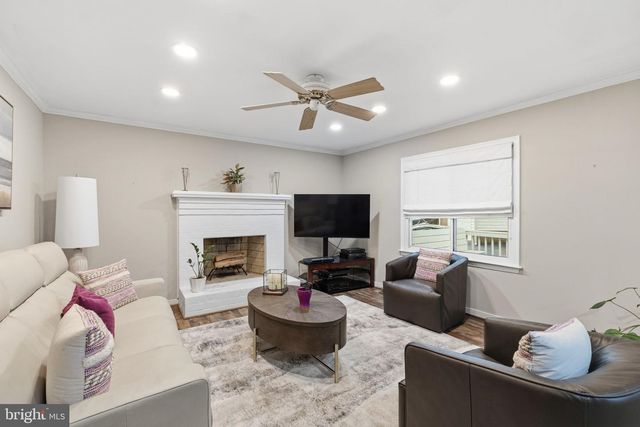 6401 ARBOR LANDING DR, Chester, VA 23831