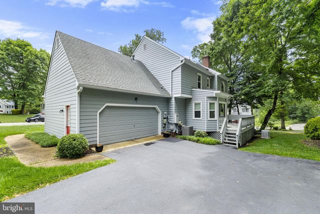 6401 ARBOR LANDING DR, Chester, VA 23831