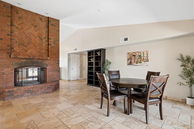 9023 W Patrick Lane, Peoria, AZ 85383