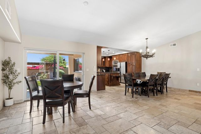 9023 W Patrick Lane, Peoria, AZ 85383