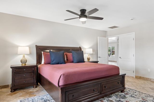 9023 W Patrick Lane, Peoria, AZ 85383