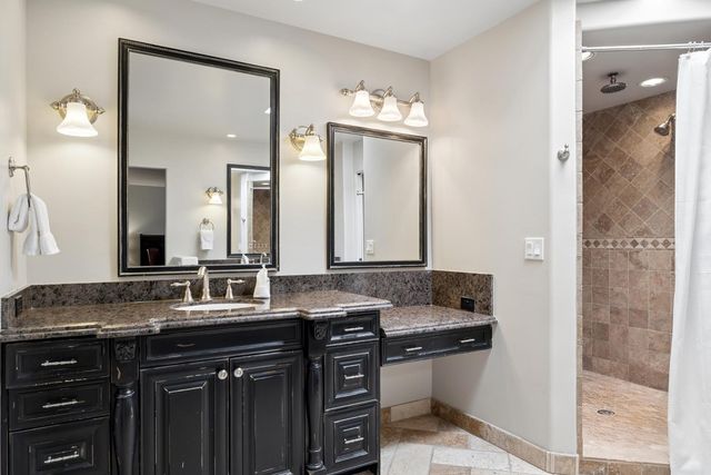 9023 W Patrick Lane, Peoria, AZ 85383