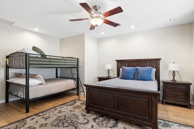 9023 W Patrick Lane, Peoria, AZ 85383