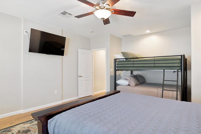 9023 W Patrick Lane, Peoria, AZ 85383