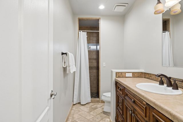 9023 W Patrick Lane, Peoria, AZ 85383