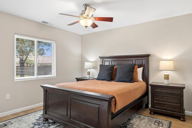 9023 W Patrick Lane, Peoria, AZ 85383