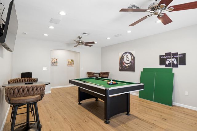 9023 W Patrick Lane, Peoria, AZ 85383