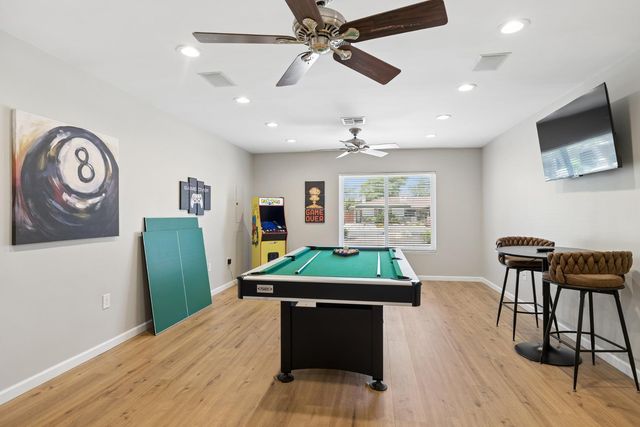 9023 W Patrick Lane, Peoria, AZ 85383