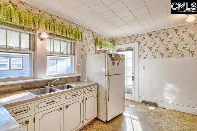 1229 Kinard Street, Newberry, SC 29108