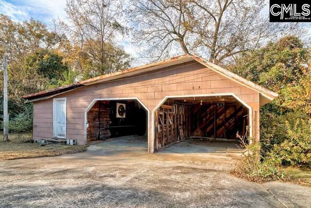 1229 Kinard Street, Newberry, SC 29108