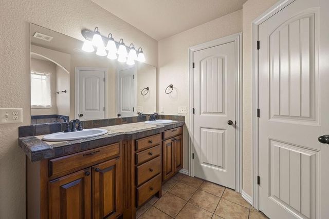 1809 SW Sequoia Street, Bentonville, AR 72713