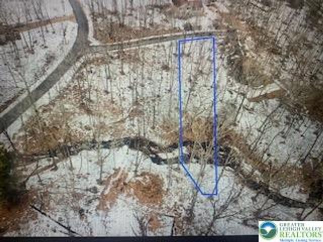 Warbler Court, Lehman Twp, PA 18324
