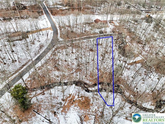 Warbler Court, Lehman Twp, PA 18324