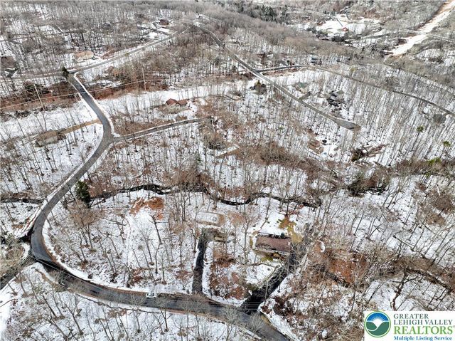 Warbler Court, Lehman Twp, PA 18324