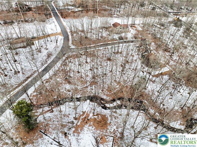 Warbler Court, Lehman Twp, PA 18324
