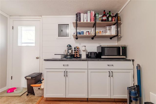 2208 Millwood Drive, Atchison, KS 66002