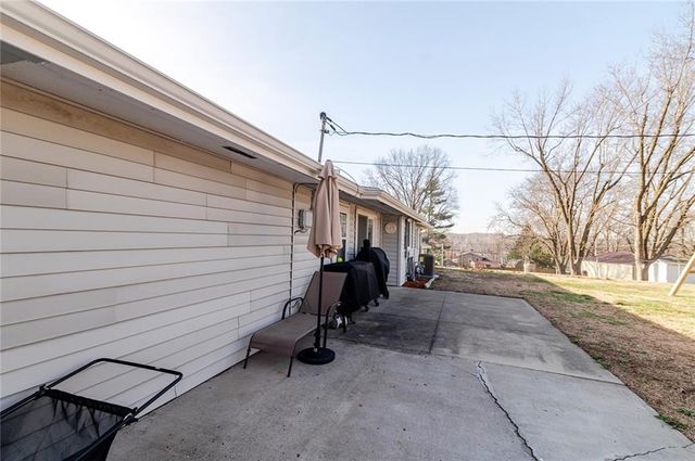 2208 Millwood Drive, Atchison, KS 66002