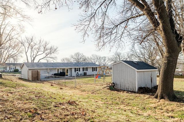 2208 Millwood Drive, Atchison, KS 66002