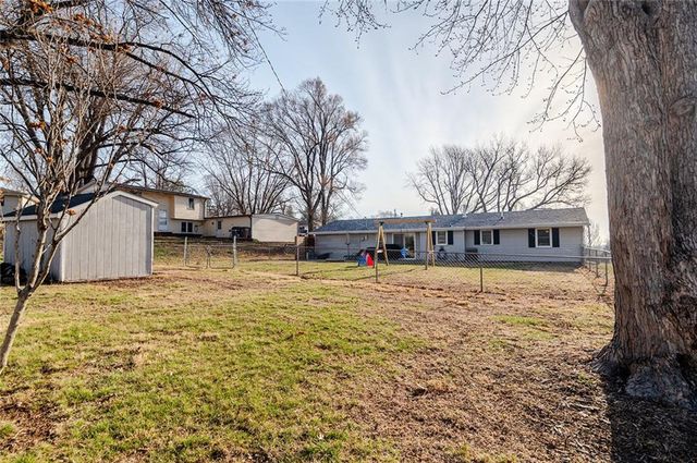 2208 Millwood Drive, Atchison, KS 66002