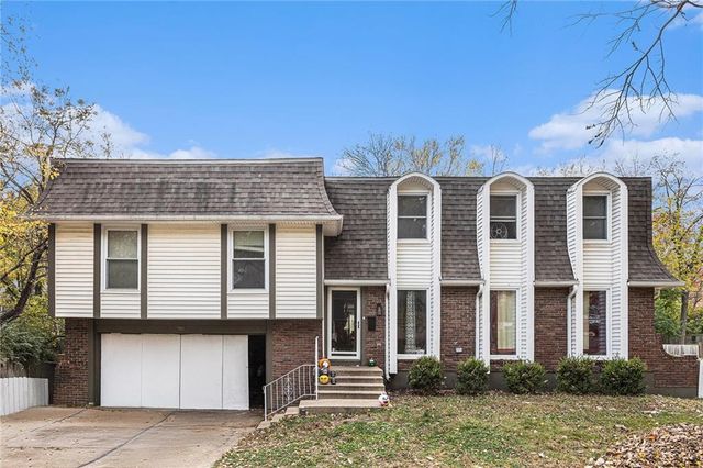 901 E 109th Terrace, Kansas City, MO 64131