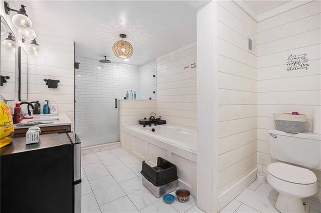 901 E 109th Terrace, Kansas City, MO 64131