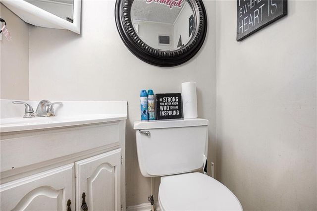 901 E 109th Terrace, Kansas City, MO 64131