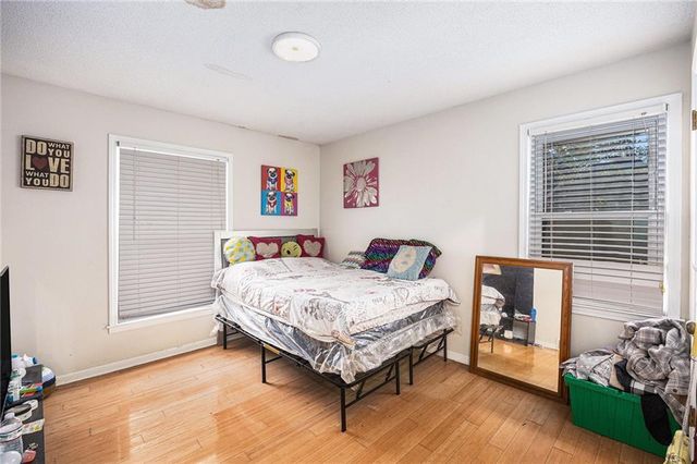 901 E 109th Terrace, Kansas City, MO 64131