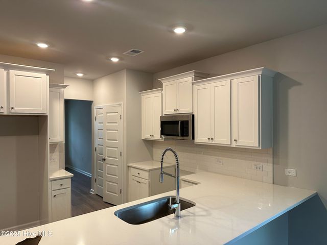 3402 Wood Stork Drive SW Kennsington Lot 33, Ocean Isle Beach, NC 28469