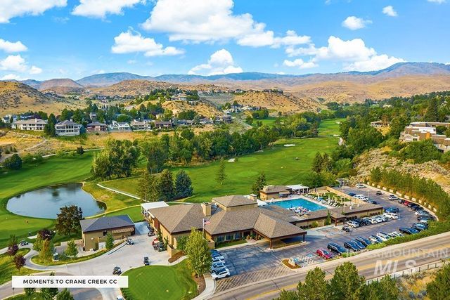 1203 E Hearthstone Dr, Boise, ID 83702