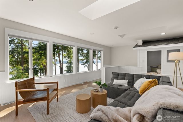 1108 7th Court, Fox Island, WA 98333