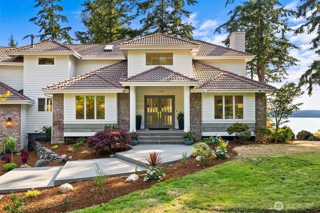 1108 7th Court, Fox Island, WA 98333