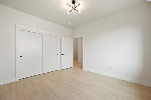 713 Mara Loop, Richland, WA 99352