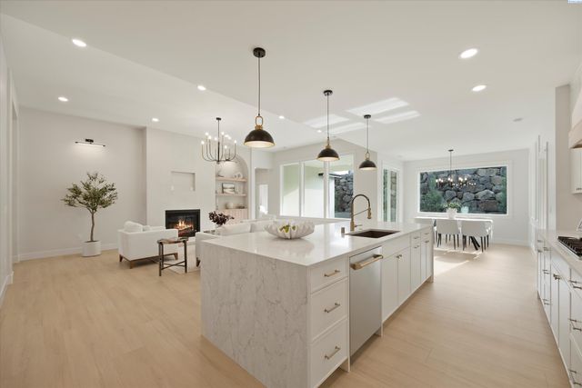 713 Mara Loop, Richland, WA 99352