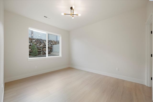 713 Mara Loop, Richland, WA 99352