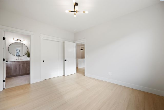 713 Mara Loop, Richland, WA 99352