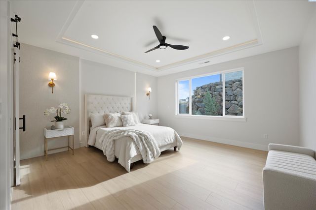 713 Mara Loop, Richland, WA 99352