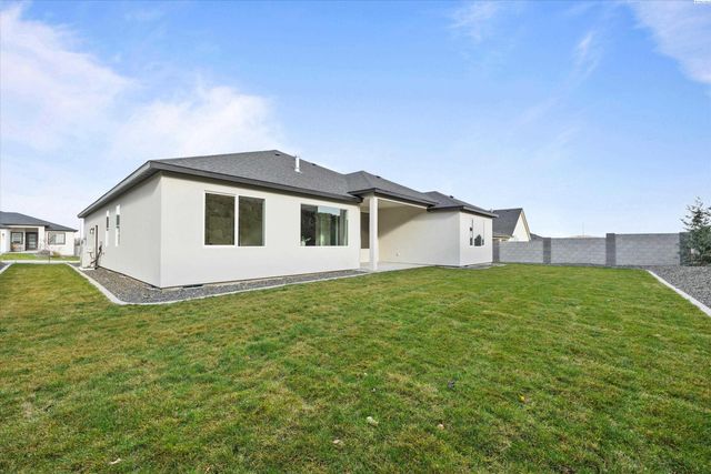 713 Mara Loop, Richland, WA 99352